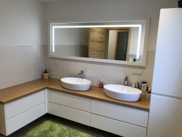 Kúpeľňový nábytok